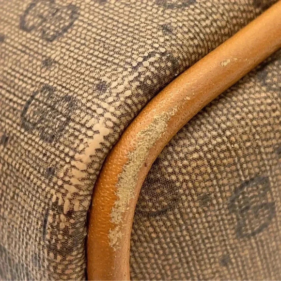 Authentic GUCCI GG Micro Beige Shoulder Bag - Picture 9 of 15